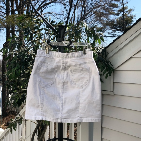 Blu Pepper White Denim Skirt - Picture 2 of 6
